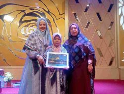 Hj. Johar dan Hj. Muriati Jadi Inspirasi di Aksi Donasi Palestina di Maros