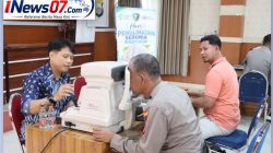 Dukung Kesiapan Bertugas, Sidokkes Polres Maros Gelar Pemeriksaan Mata Personel