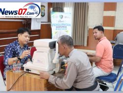 Dukung Kesiapan Bertugas, Sidokkes Polres Maros Gelar Pemeriksaan Mata Personel
